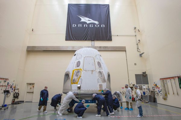 SpaceX’s Crew Dragon is now in Florida to prep for its first flight with astronauts onboard thumbnail