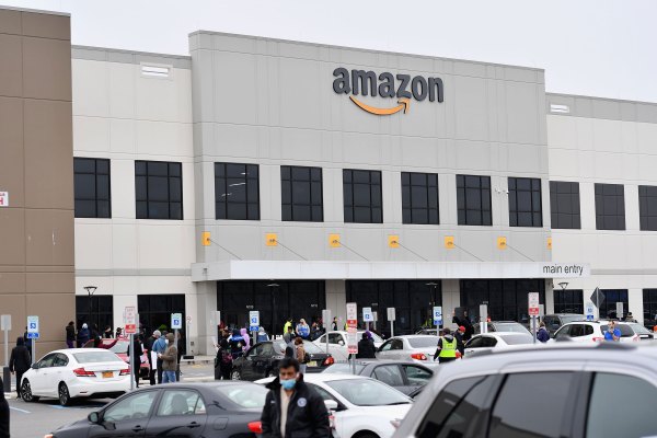 Staten Island Amazon workers’ union election planned for next month – TechCrunch