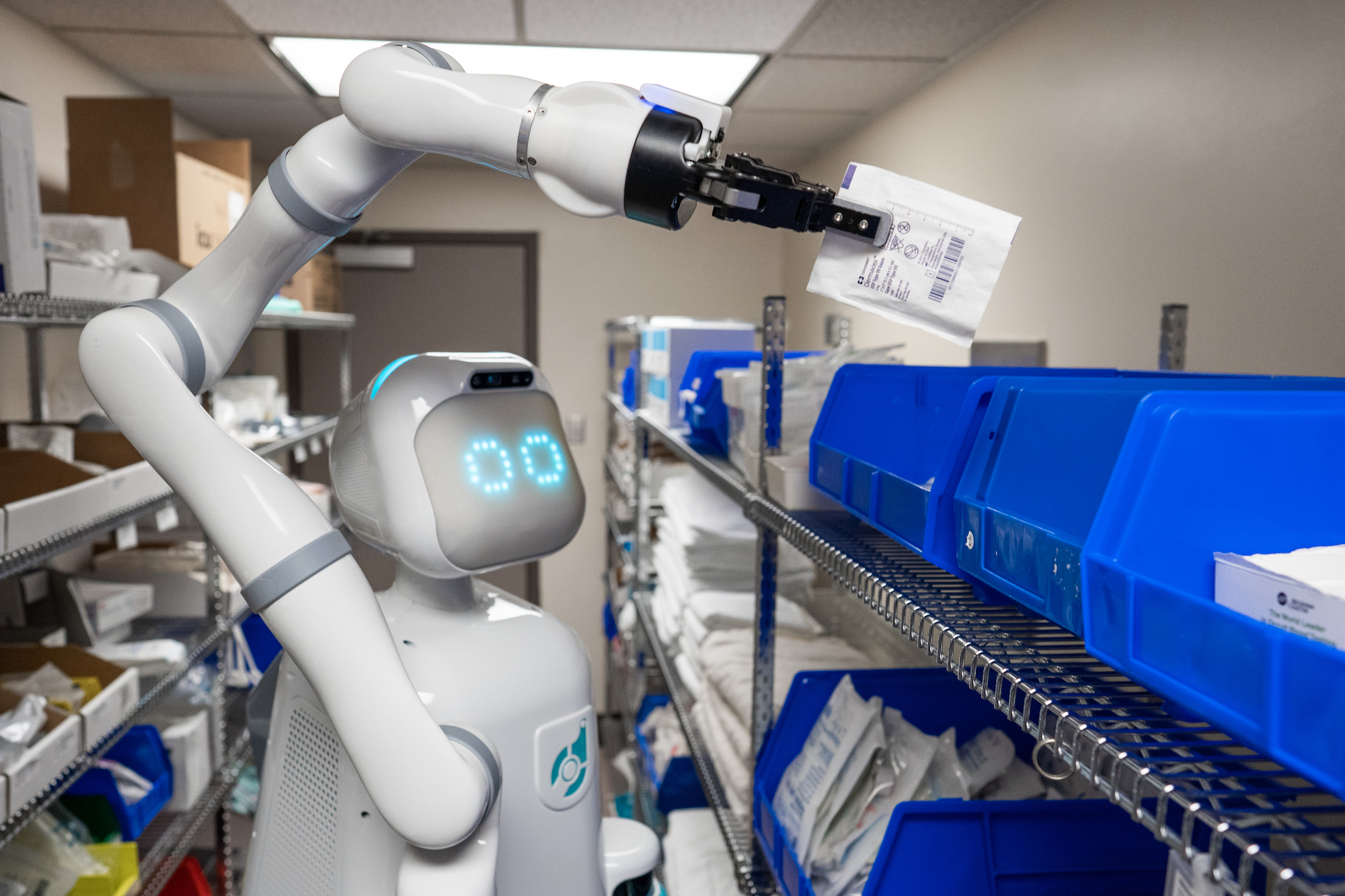 Hospital droid Diligent Robotics raises $10M to assist nurses – TechCrunch