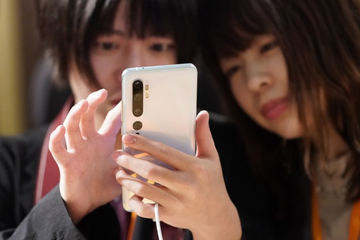Xiaomi Takes on IPhone in Japan With Big Battery and Megapixels