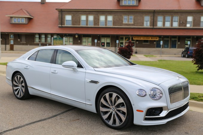 Review: Bentley new Flying Spur image