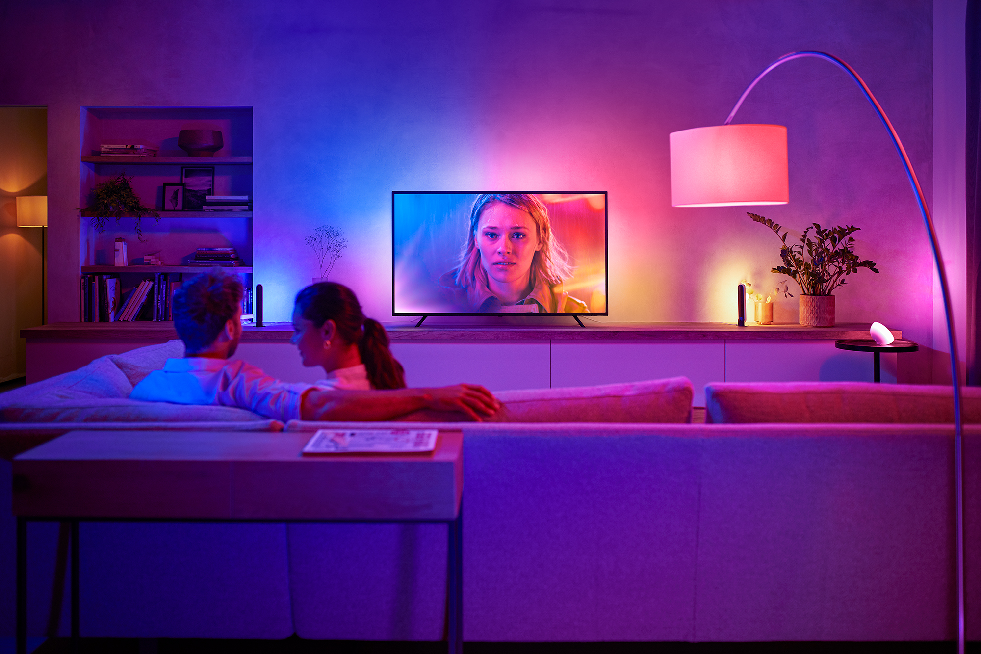 acceptere opnå edderkop Philips Hue's new Play gradient lightstrip promises a big upgrade for home  entertainment spaces | TechCrunch