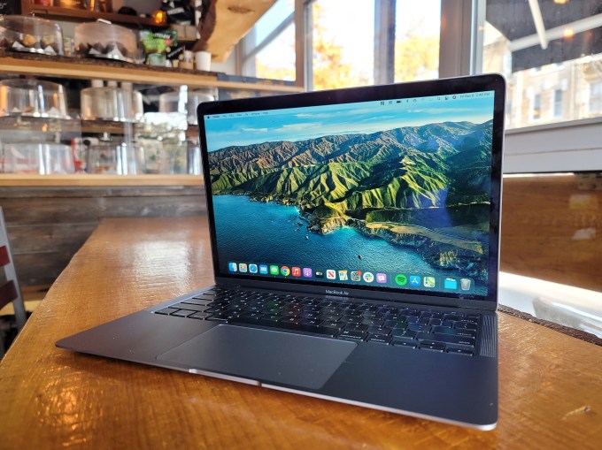 The big story: Apple releases macOS Big Sur image