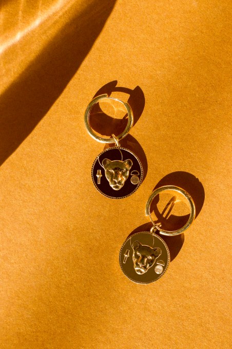 Aurate lioness collection