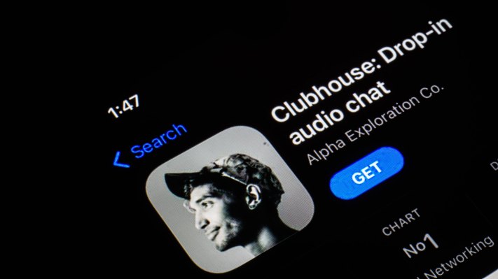 Clubhouse rolls out Replay to let users record live rooms and share them later – TechCrunch
