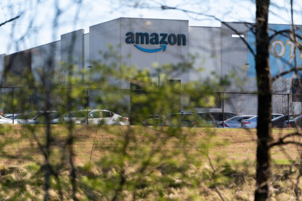 Report claims Amazon collects over a third of seller revenue, bringing in $121B in 2021