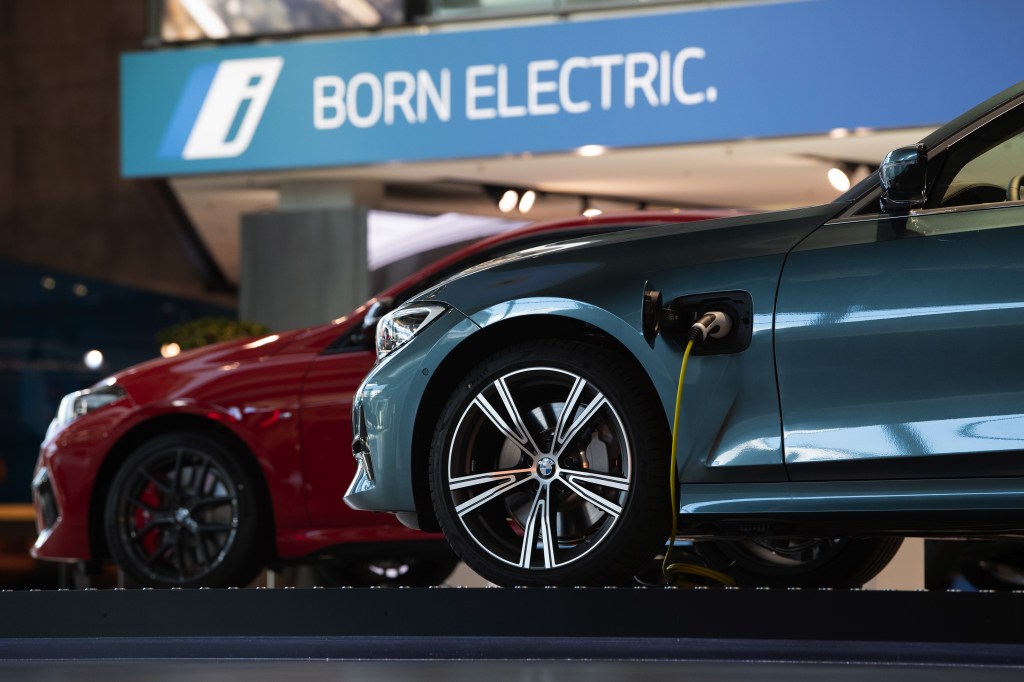 Mercedes, BMW, more join list of companies opting-out of an in-person CES