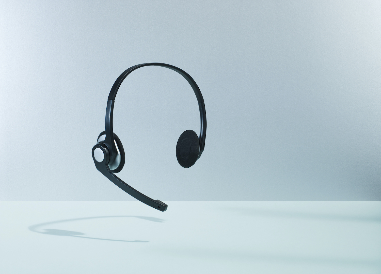 floating headset with dropshadow