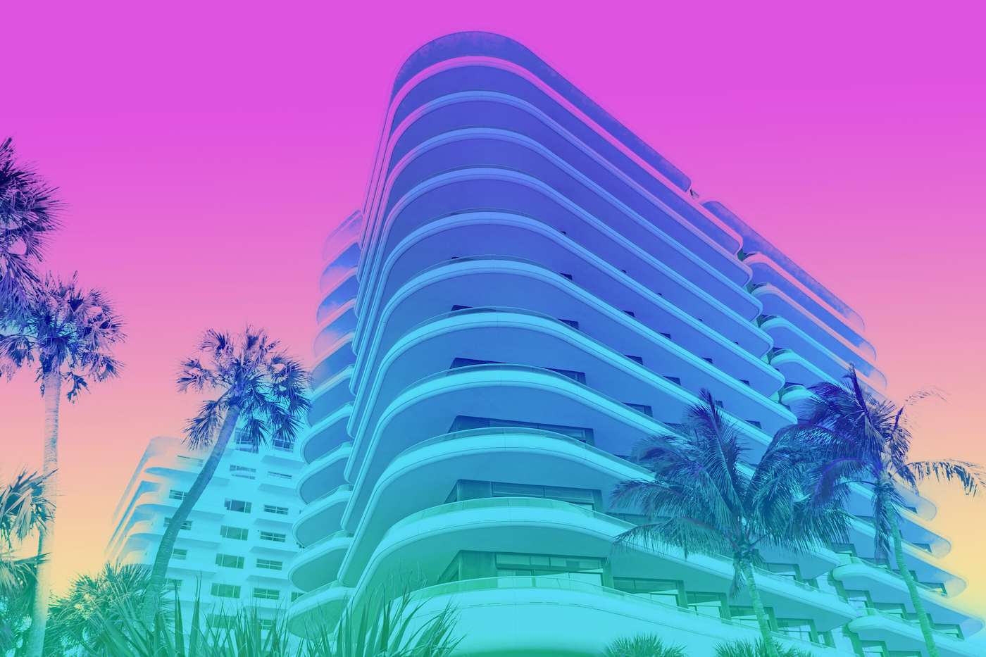 foto bangunan bergaya art deco di Miami dengan warna gradasi pastel