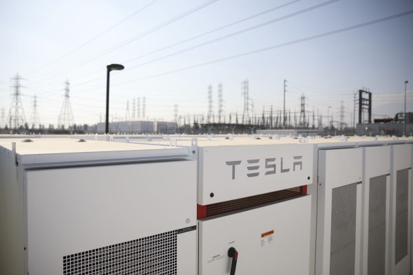 Tesla�s solar and energy storage business rakes in $810M, finally exceeds cost of revenue � TechCrunch