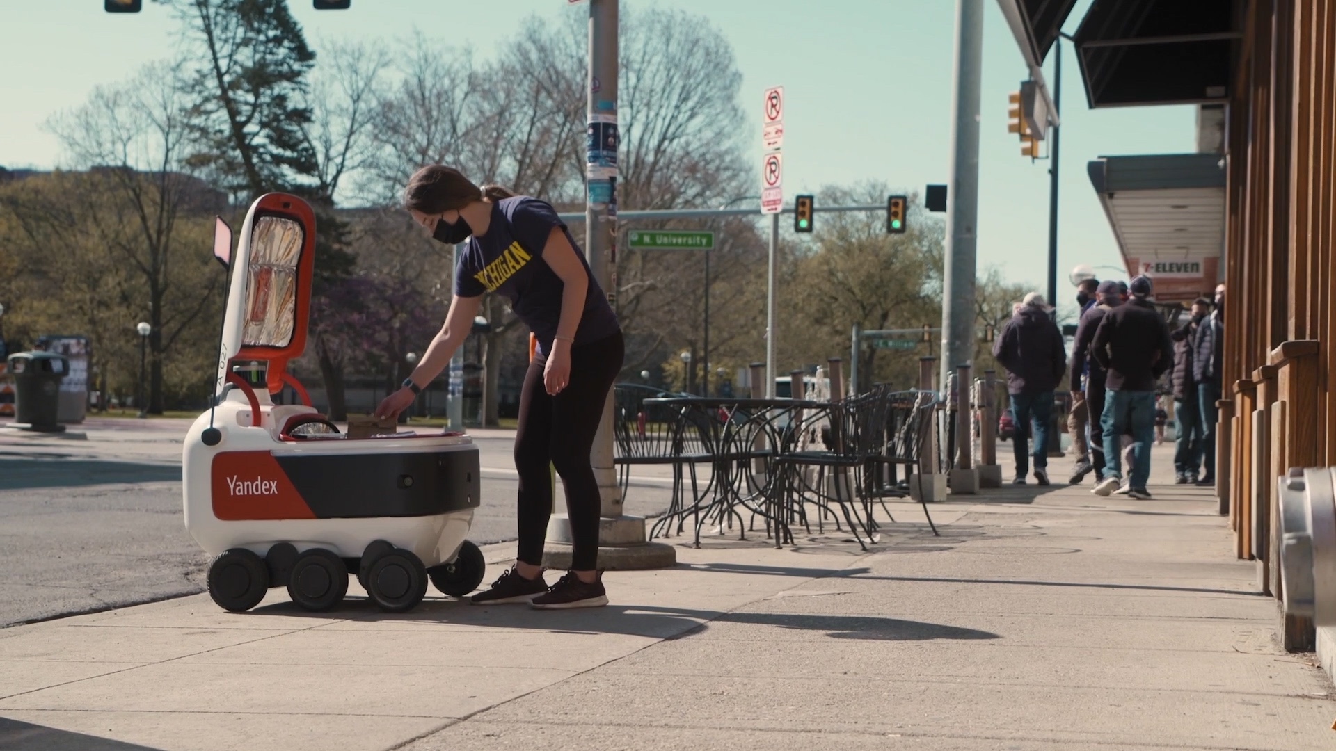 Yandex Self-Driving Group partners with GrubHub to bring robotic delivery to college campuses