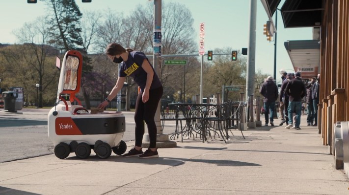 Yandex Self-Driving Group partners with GrubHub to bring robotic delivery to college campuses