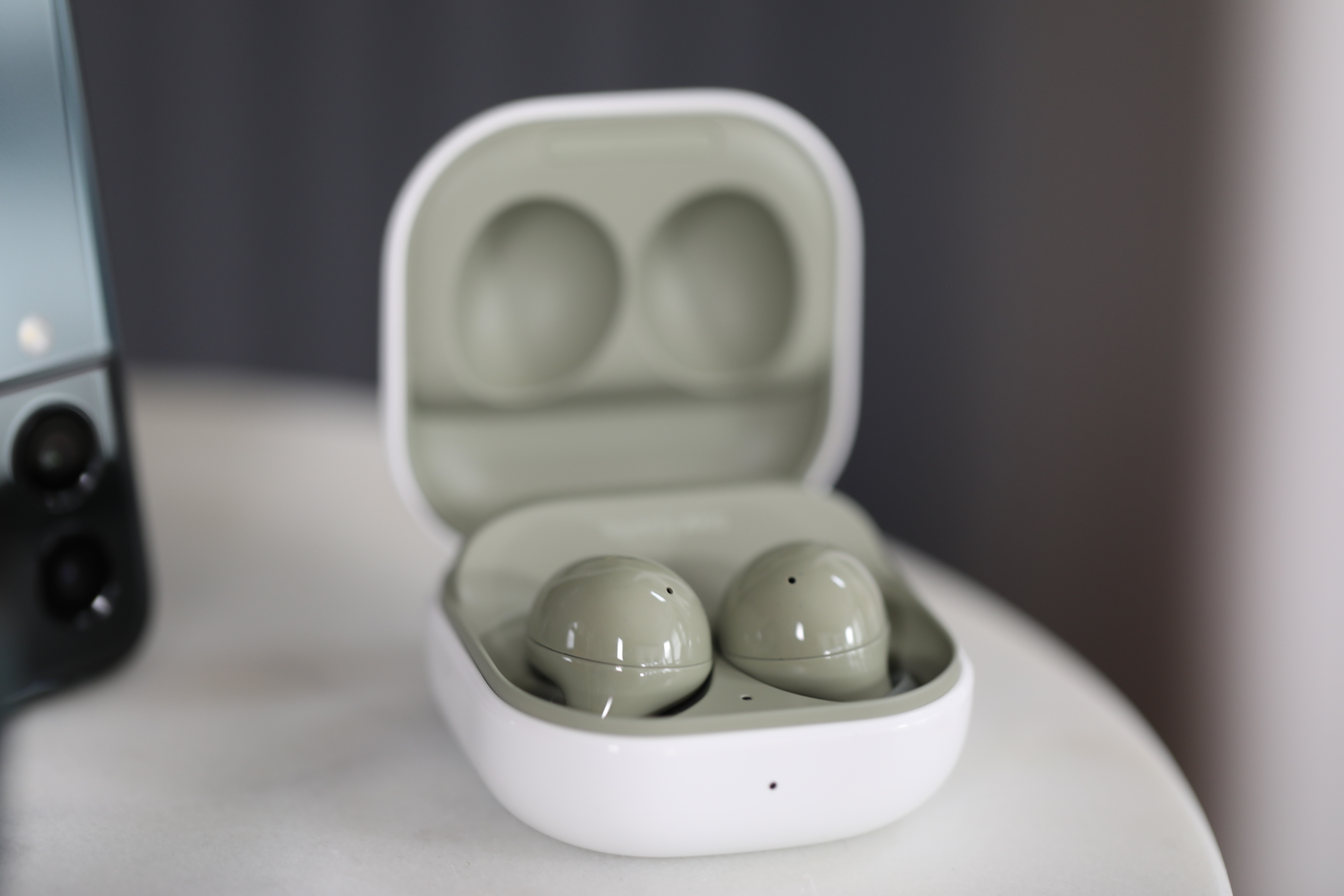 Samsung brings active noise cancellation to its entry-level Galaxy Buds
