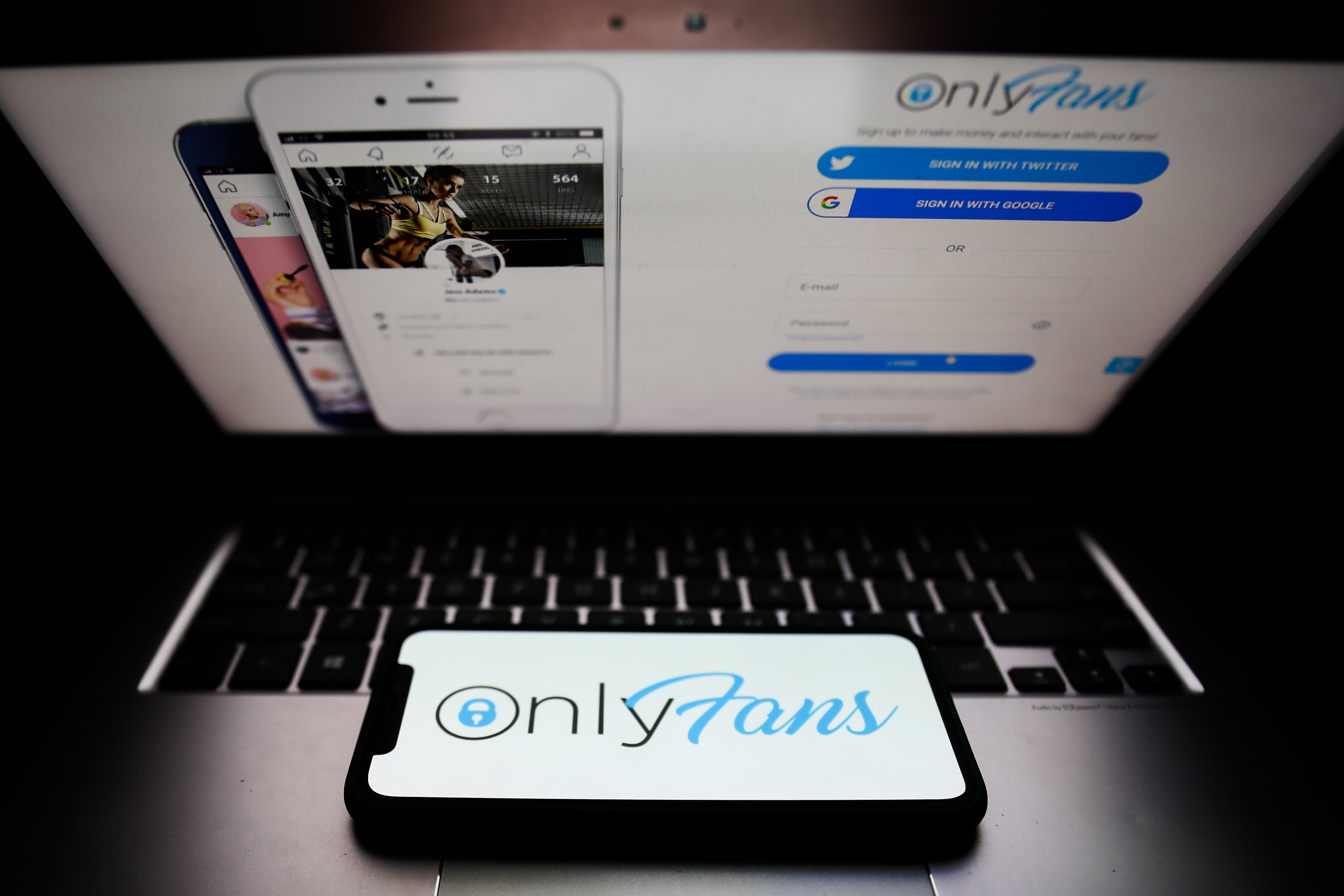 How to make money on onlyfans without promoting