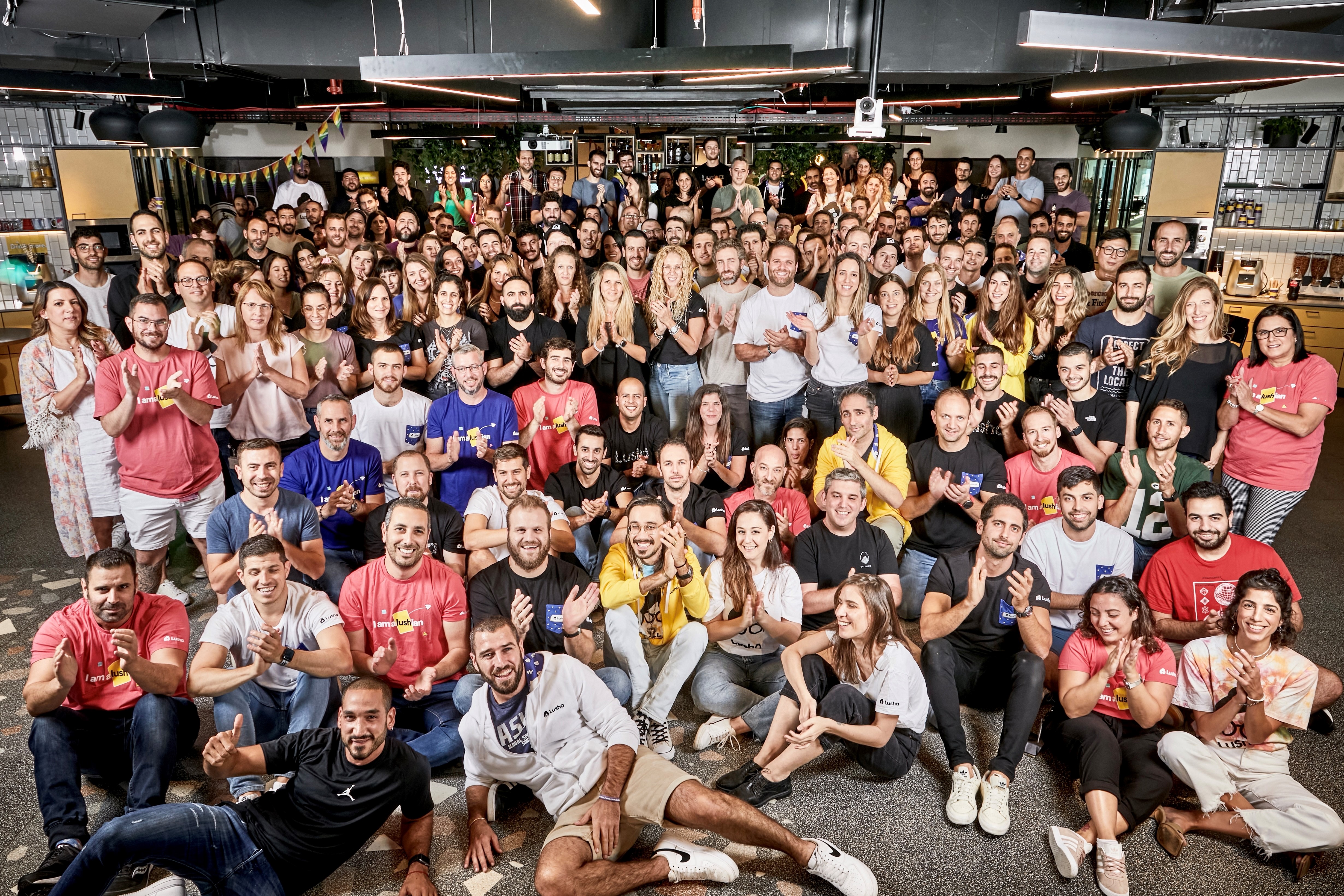 A team photo of crowdsourced B2B sales data startup Lusha