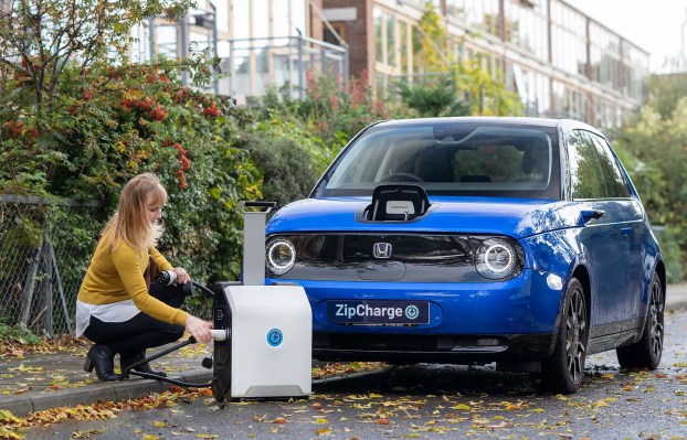 ZipCharge Go is a suitcase-size powerbank for EVs – TechCrunch