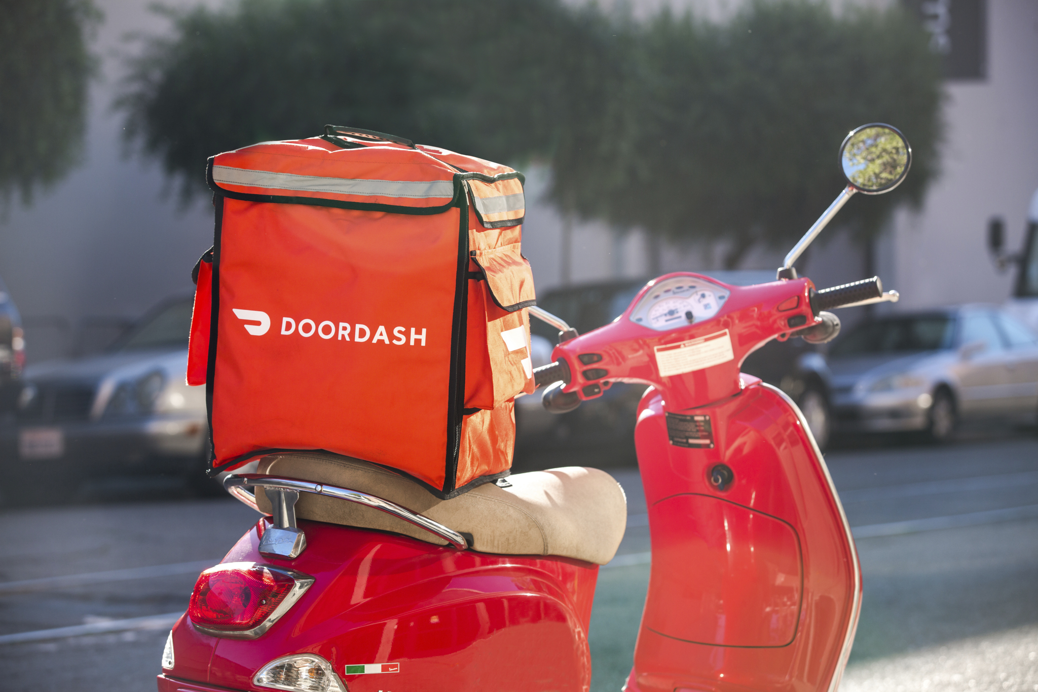 DoorDash tests a full-time employment option in New York as it launches  'ultra-fast' delivery