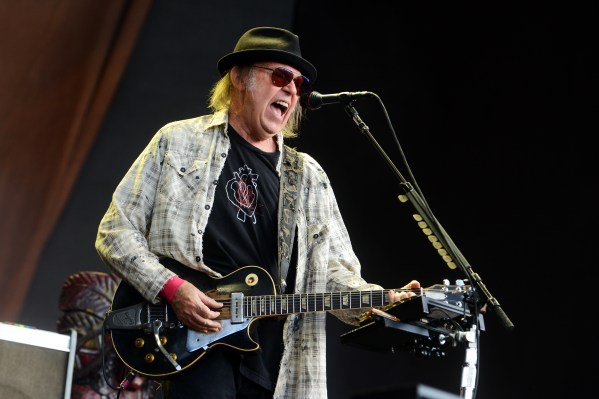 Neil Young plans to pull his music from Spotify over Joe Rogan COVID misinformat..