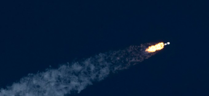 SpaceX flies its first rocket in 2022 image