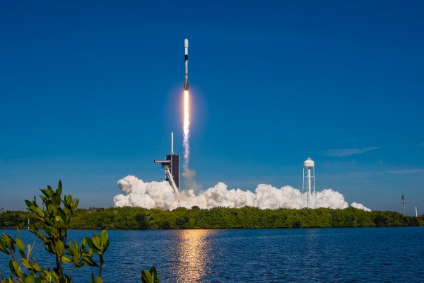 SpaceX lanza 48 satélites Starlink más en ‘escoba americana’ – TechCrunch