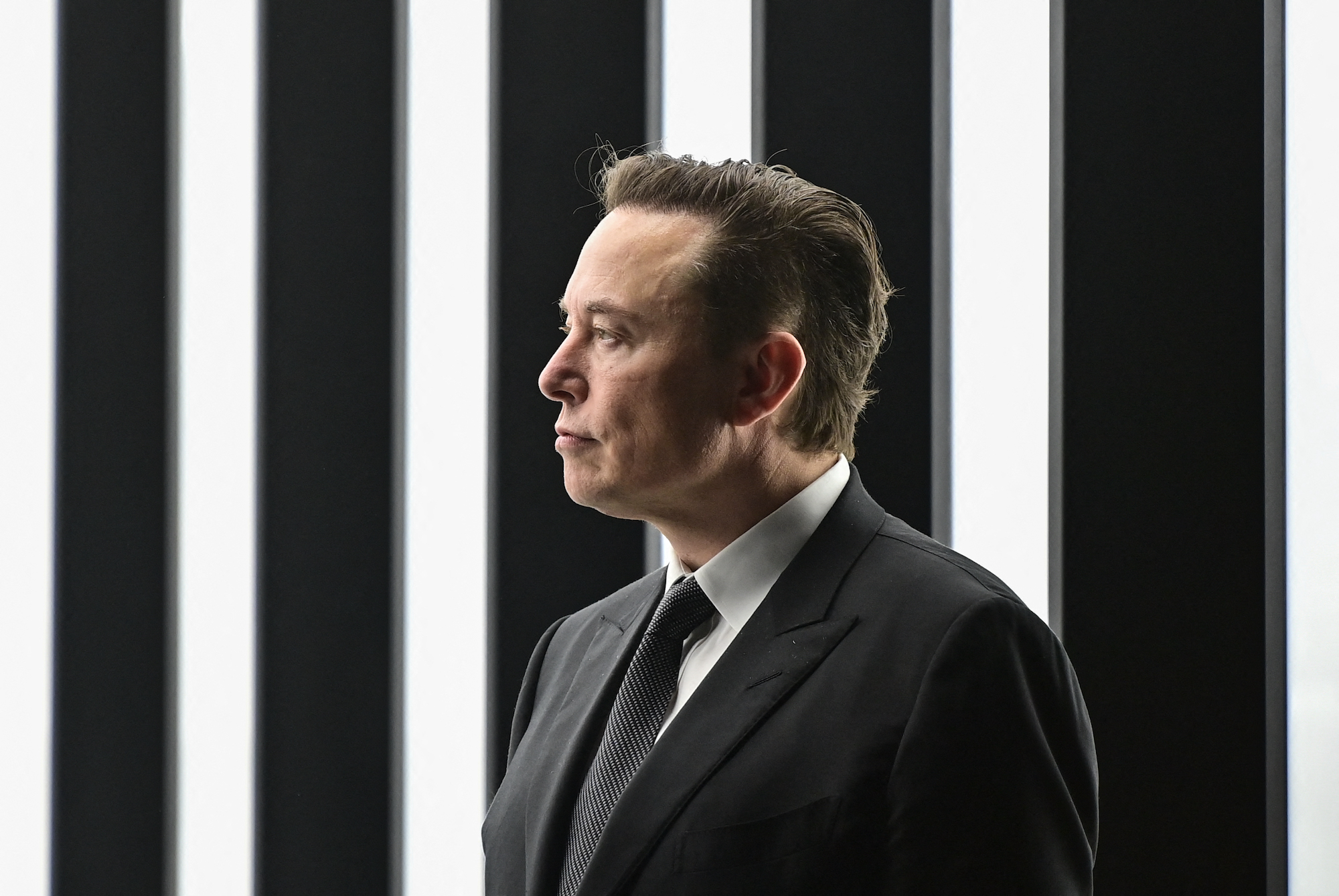 Sequoia, Binance and Fidelity back Elon Musk's bid for Twitter