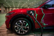 28% of Americans still won’t consider buying an EV Image