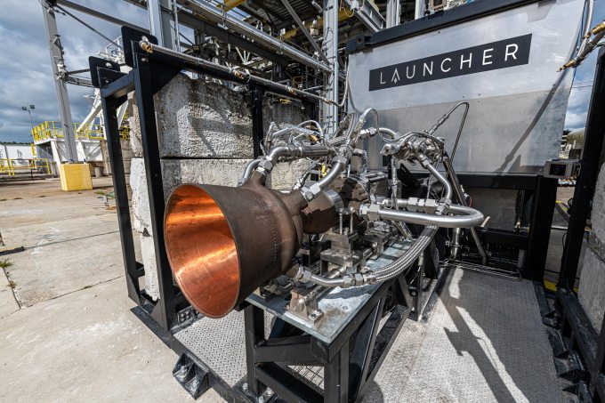 Launcher shows off its 3D-printed rocket doing a full-scale burn image