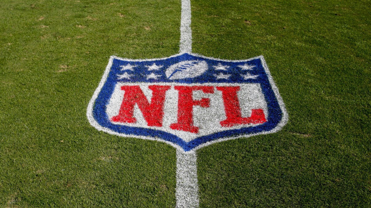 NFL Games Today: Sunday TV Schedule, Start Times, Live Streams, and More  for Week 8