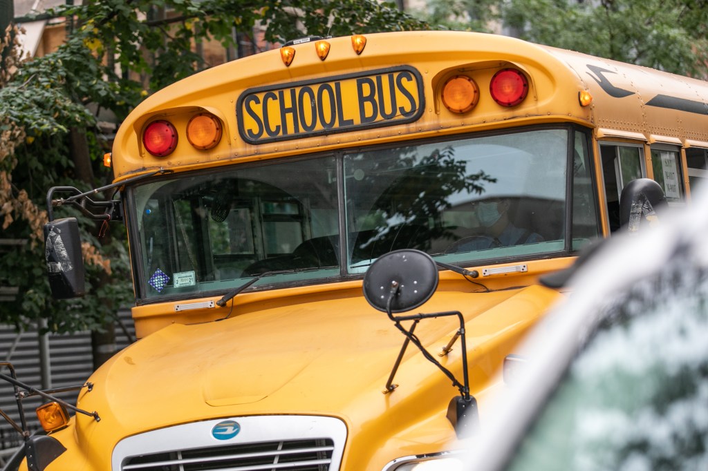 FCC proposes funding Wi-Fi on school buses