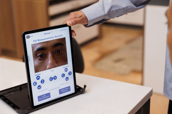 Walmart is acquiring Memomi, an AR startup powering virtual try-on for eyewear – TechCrunch