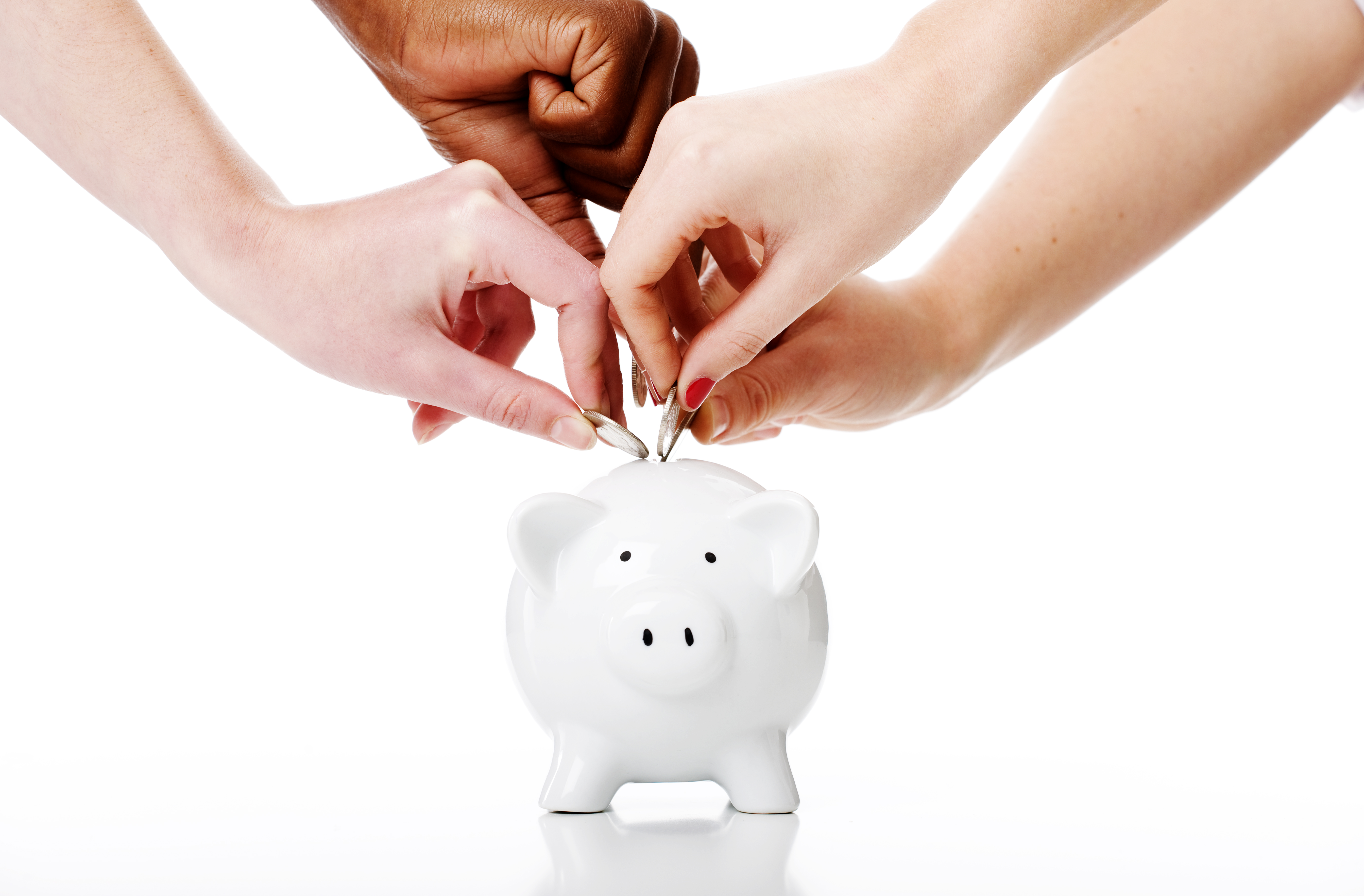 multiple people putting coins into a piggy bank, equity crowdfunding