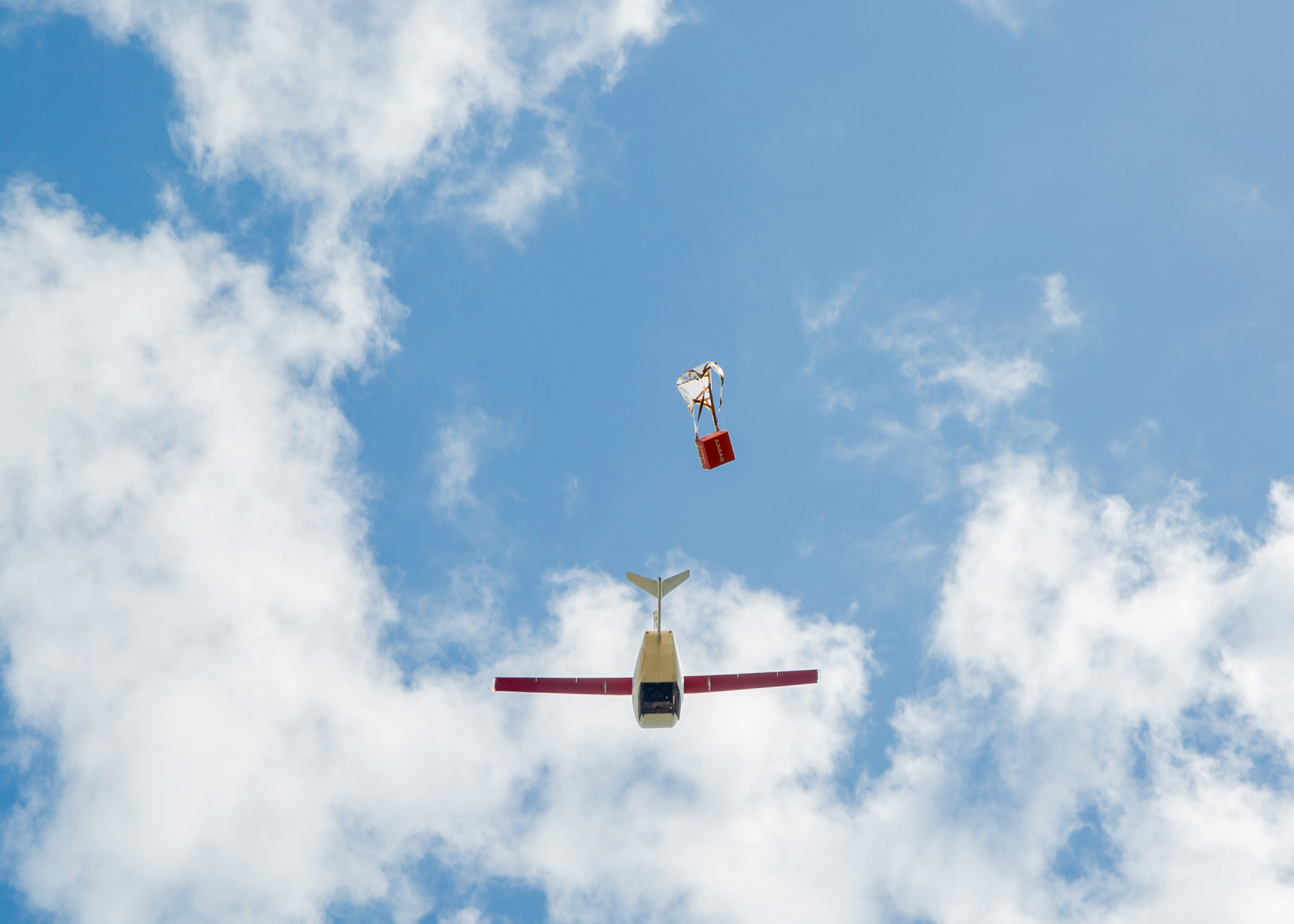 Jumia et Zipline lancent la livraison de colis par drone au Ghana