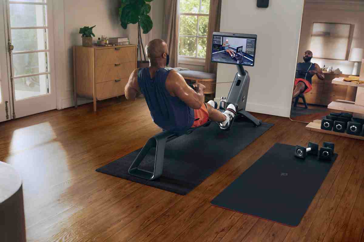 Peloton’s rower arrives in December, priced at $3,200