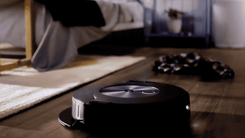 Finally, a Roomba that vacuums and mops