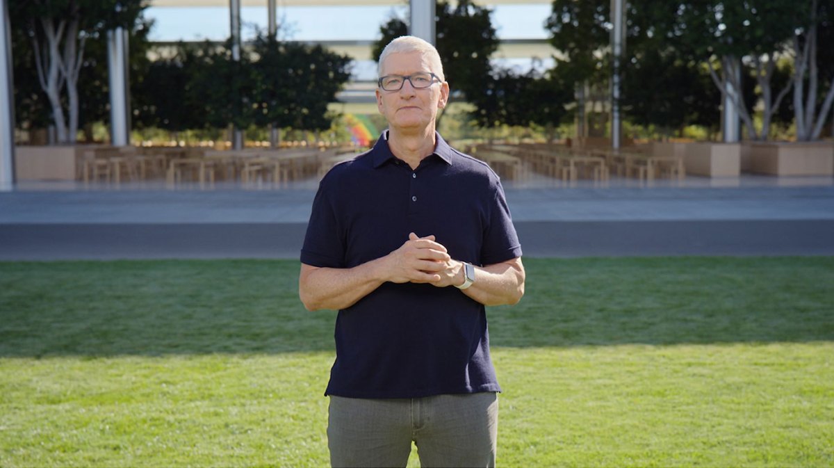 Daily Crunch: Tim Cook weighs in on standardized messaging features: ‘Buy your m..