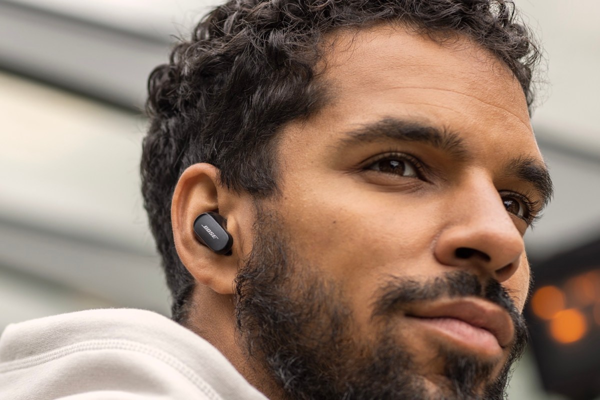 Bose reduces size and amps up noise canceling for the $299 QuietComfort Earbuds ..