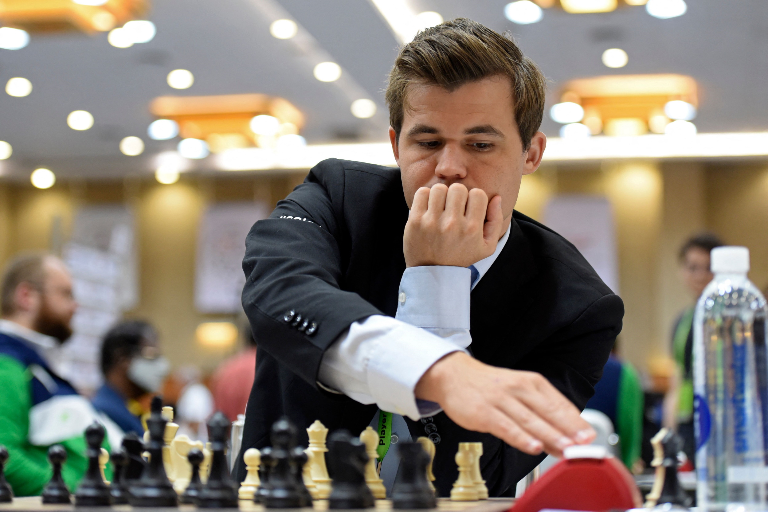 The Magnus Carlsen vs Hans Niemann 'Cheating' Saga: How Cheating Works in  Chess
