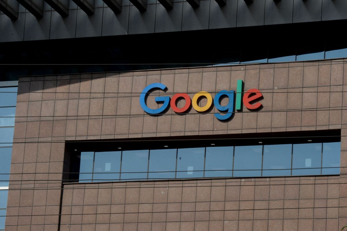 Google pushes ahead with in-app billing policy in India, insists watchdog compliance thumbnail