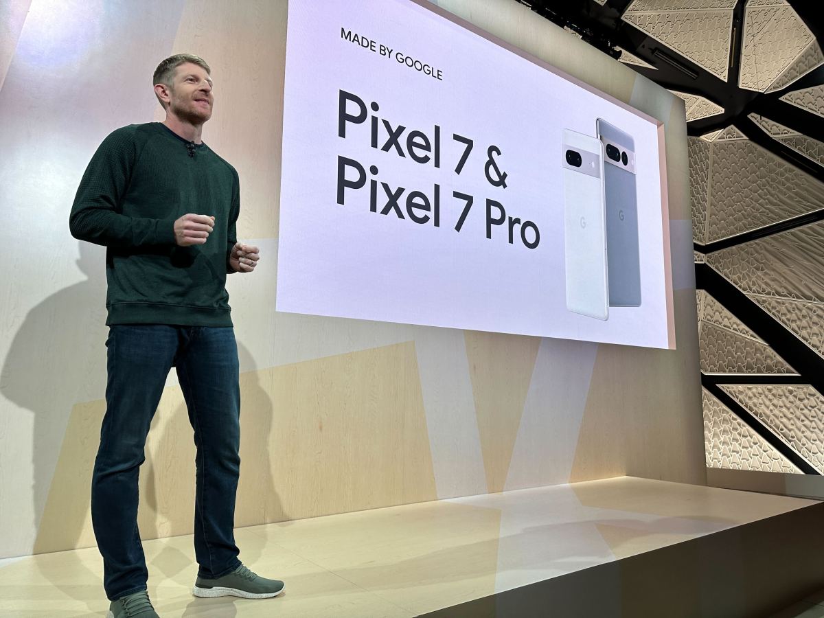 Google’s Pixel 7 and 7 Pro will include a VPN at no extra cost • TechCrunch
