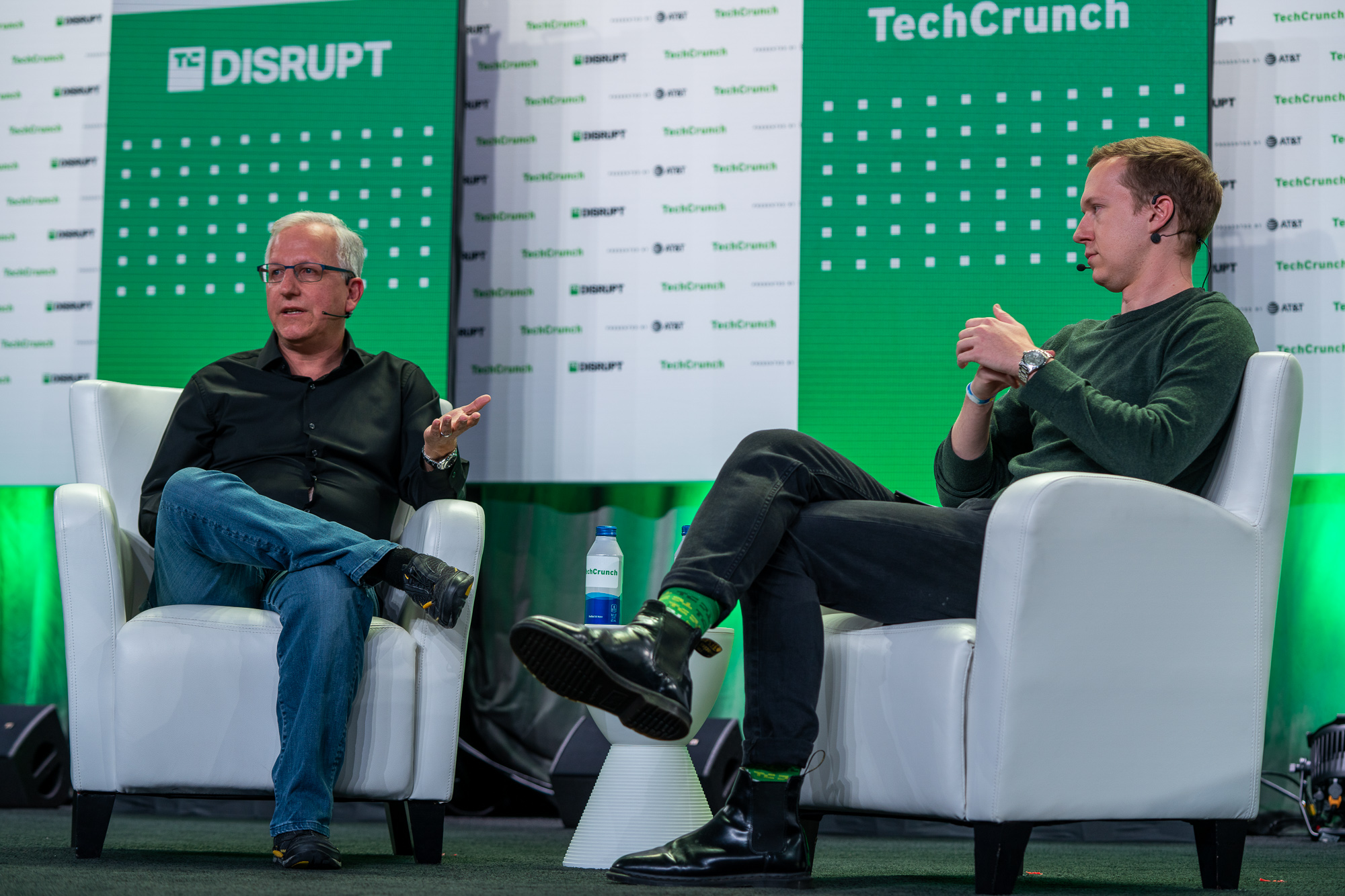 Mike Verdu, VP of Games at Netflix and Lucas Matney from TechCrunch speak about "whether game streaming can go mainstream" at TechCrunch Disrupt in San Francisco on October 18, 2022. Image Credit: Haje Kamps / TechCrunch