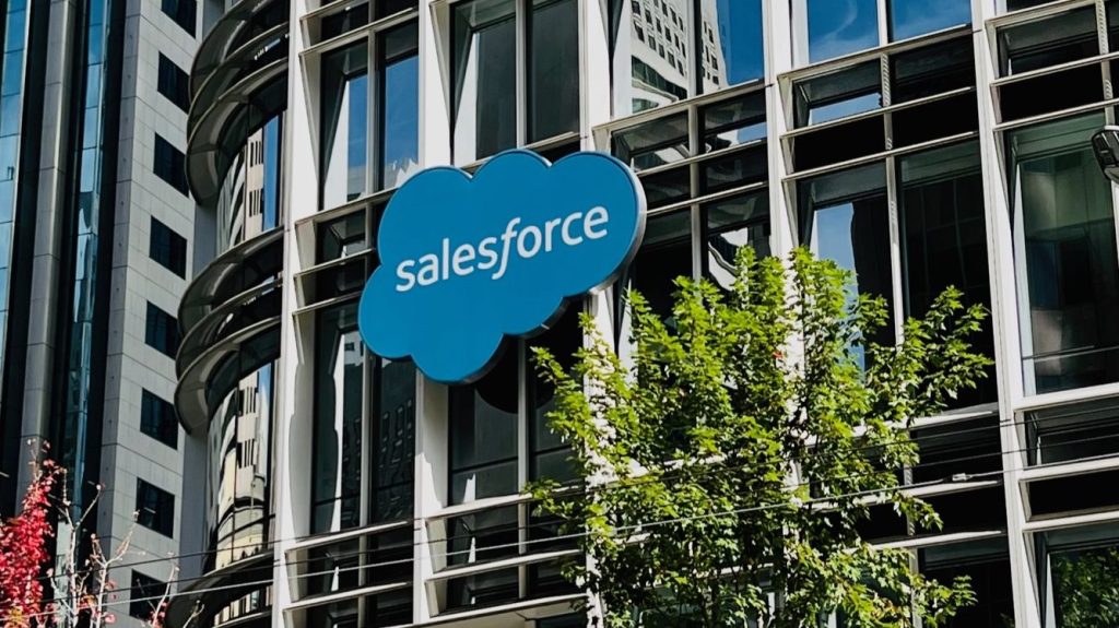 Salesforce logo on Salesforce Tower in San Francisco
