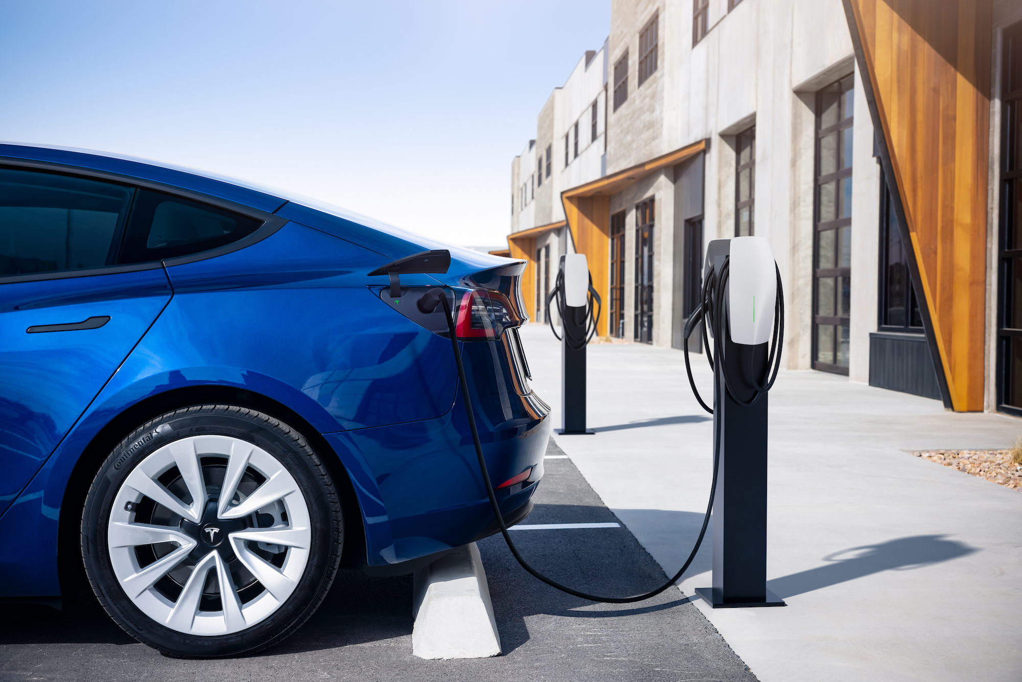 اخبارتسلا با دو برابر کردن شبکه سوپرشارژر برای همه خودروهای الکتریکی تحت طرح شارژ 7.5 میلیارد دلاری بایدن موافقت کرد.