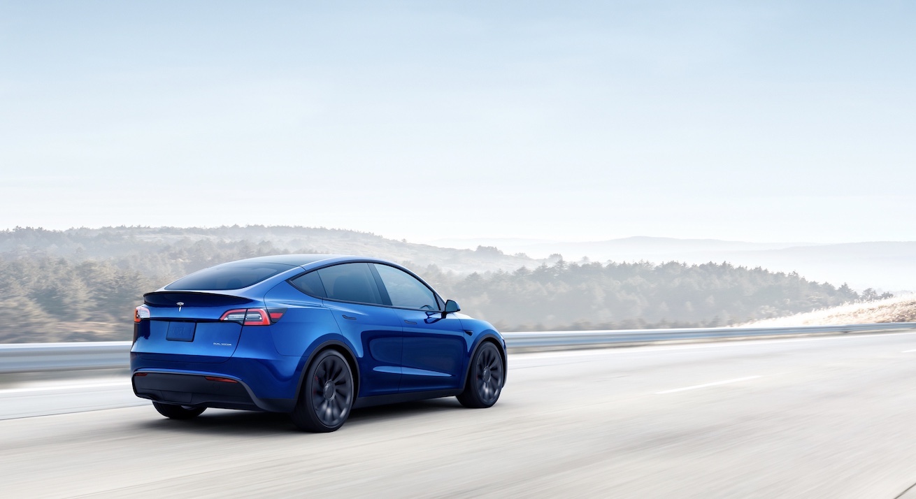 Tesla Model Y driving dynamics review