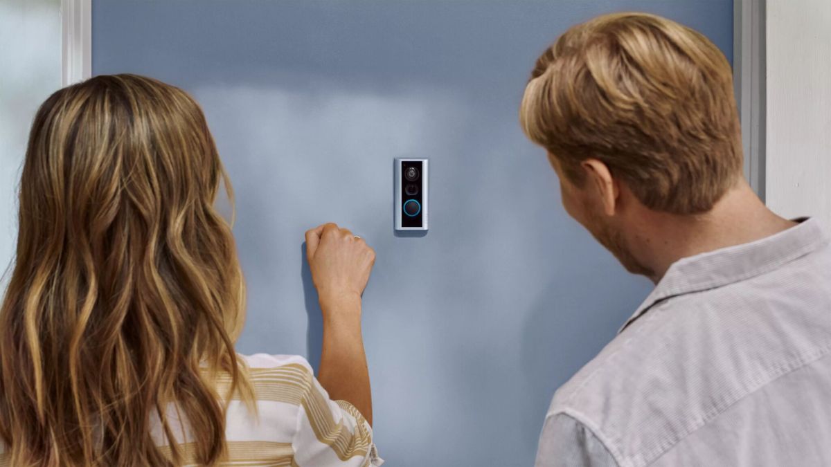 Ring brings back the Peephole Cam, now starting at $129