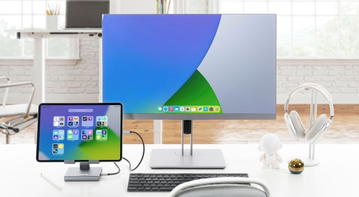 Plugable’s new dock turns your tablet or phone into a