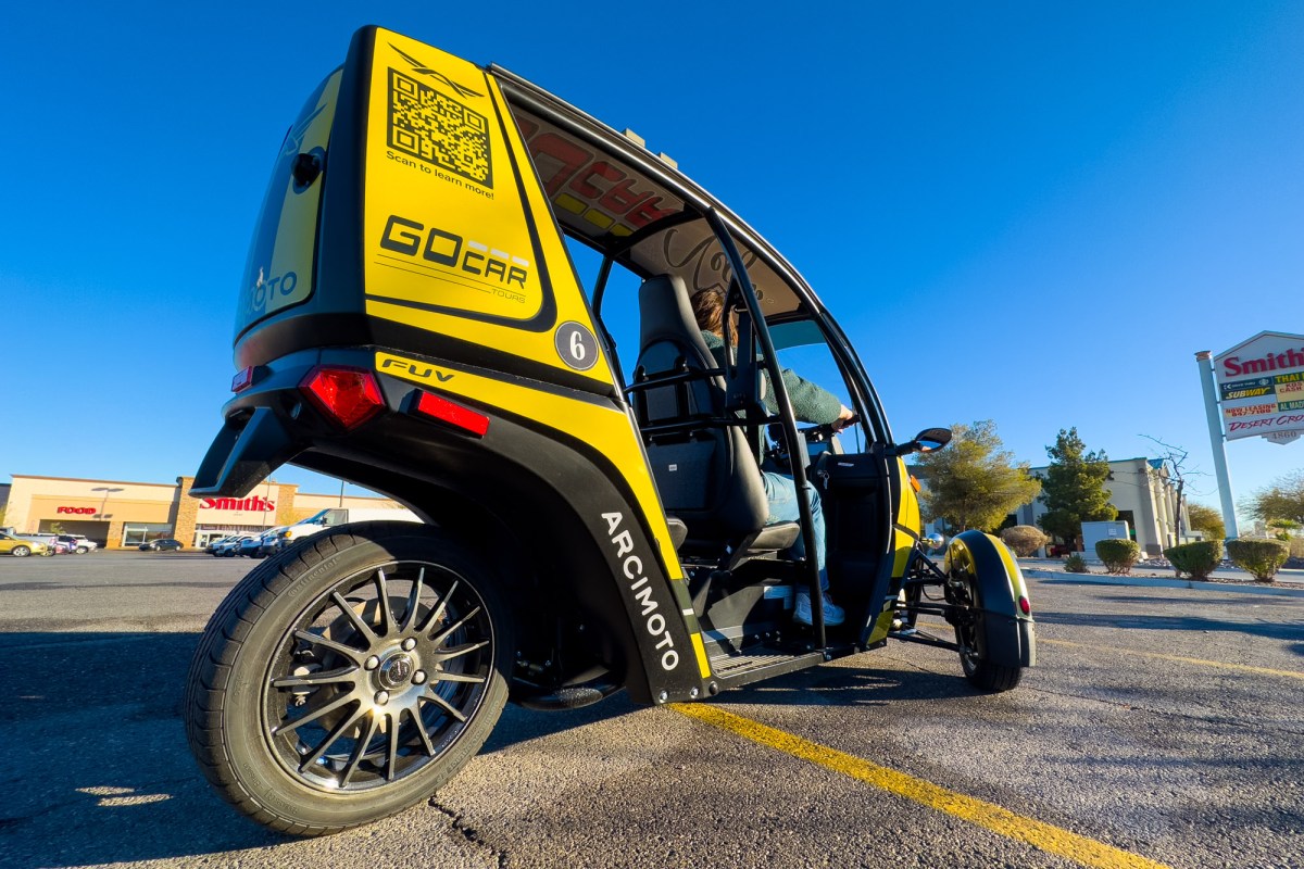 Arcimoto promises new 3-wheeled EVs will steer better as it ramps up 2023 deliveries