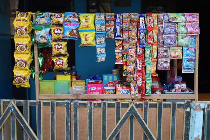 An Indonesian warung, or small store selling snacks, drinks and daily use items (Gratsias Adhi Hermawan/Getty)