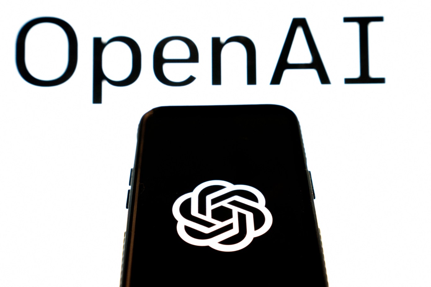 OpenAI launches an official ChatGPT app for iOS