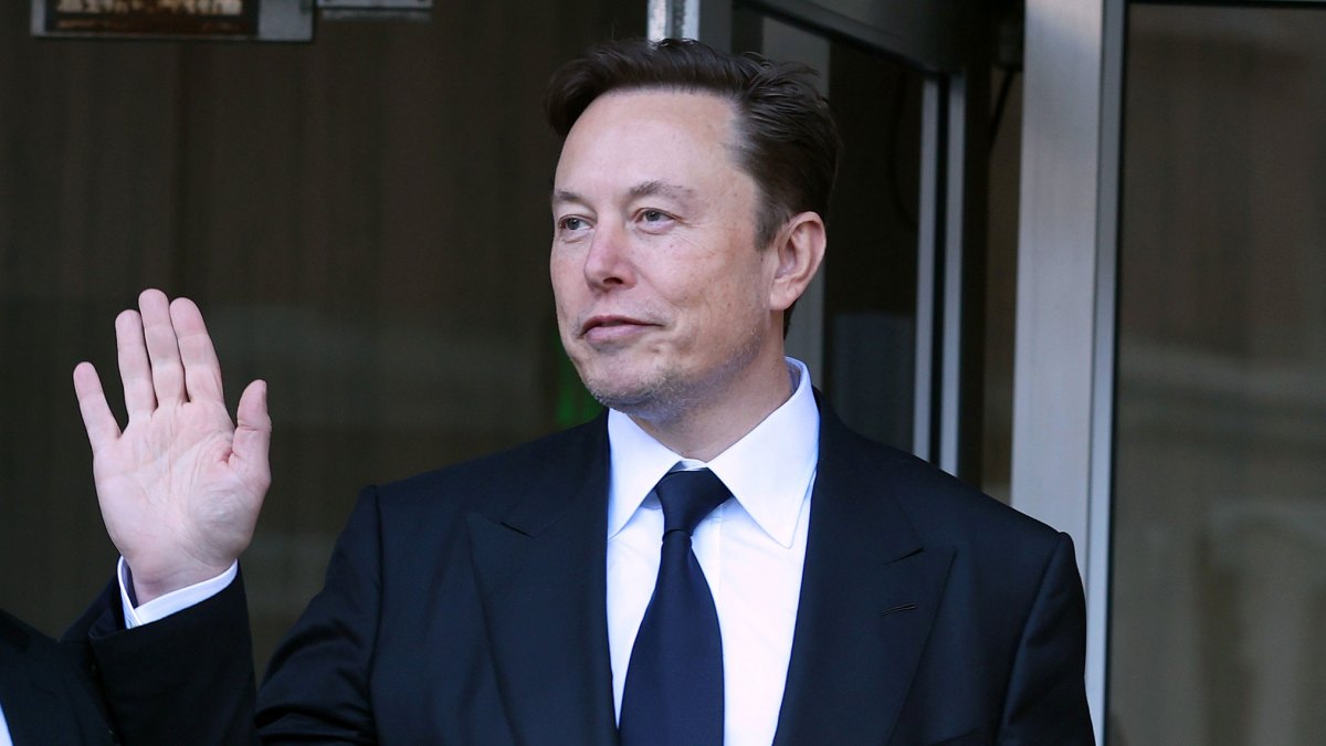 Die Bundesbehörden untersuchen die Verwendung von Geldern durch Tesla für das geheime „Glashaus“-Projekt