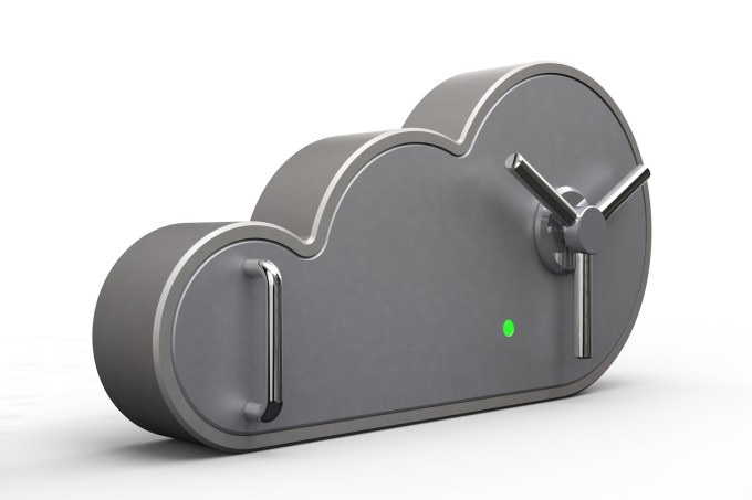 Strengthening security in a multi-SaaS cloud environment image